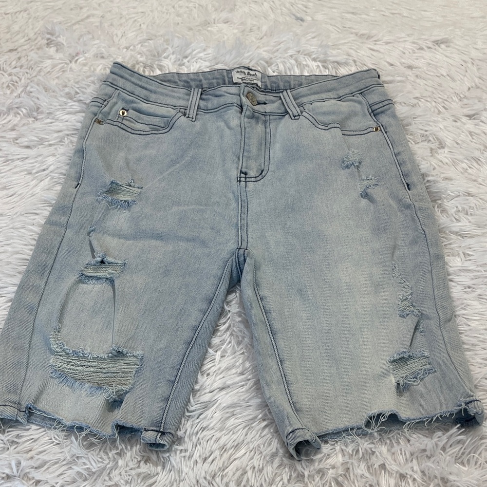 WHITE BIRCH Light Blue Distressed Denim Shorts WOMENS SIZE M